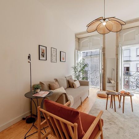 Virtudes Flat W/ Ac & Balcony By Lovelystay Porto Exterior photo