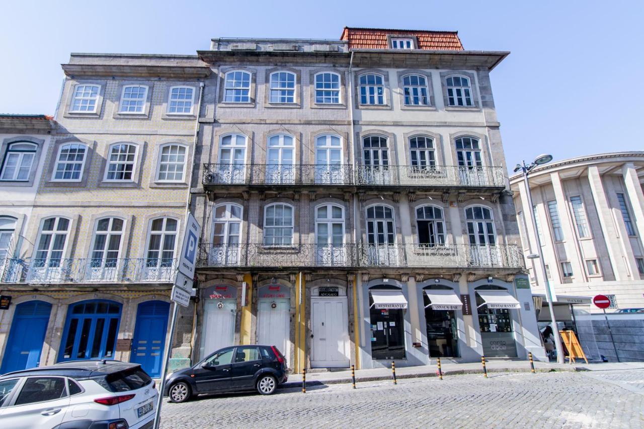 Virtudes Flat W/ Ac & Balcony By Lovelystay Porto Exterior photo