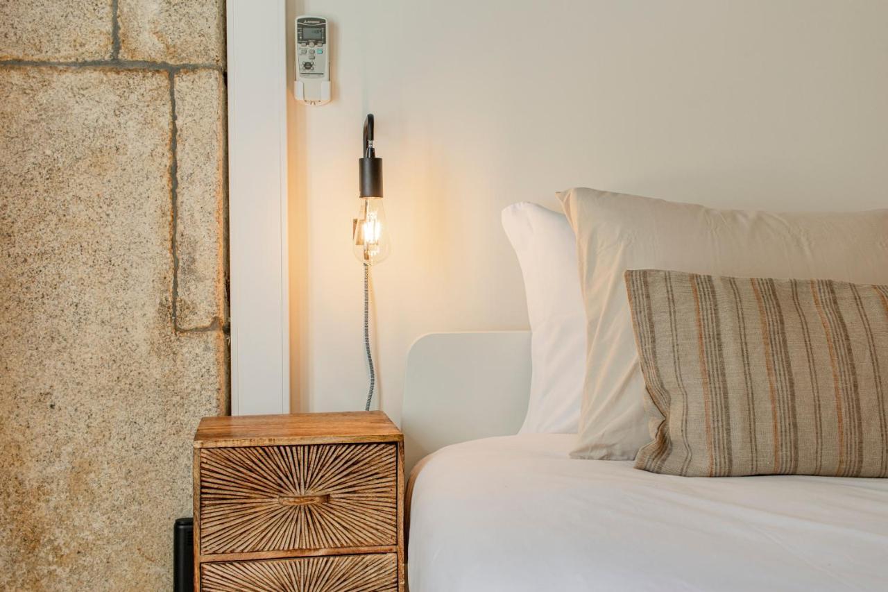 Virtudes Flat W/ Ac & Balcony By Lovelystay Porto Exterior photo